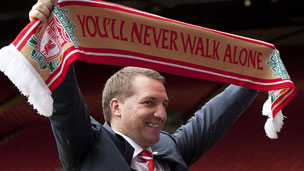 曼联2弃将左右意甲冠军，4500万前锋梅开二度，那不勒斯5连胜登顶（曼联两旧将影响意甲争冠格局，4500万锋霸梅开二度，那不勒斯豪取五连胜登顶榜首）