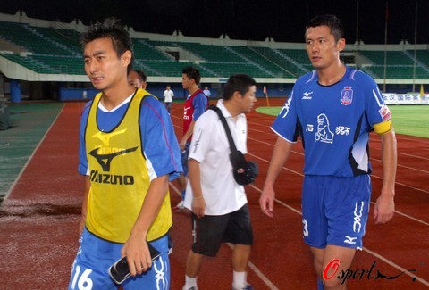 2025赛季中超客场积分前5：海港15战11胜高居第一，申花第二（2025中超客场积分榜前五：海港15场客战11胜领跑，申花第二）