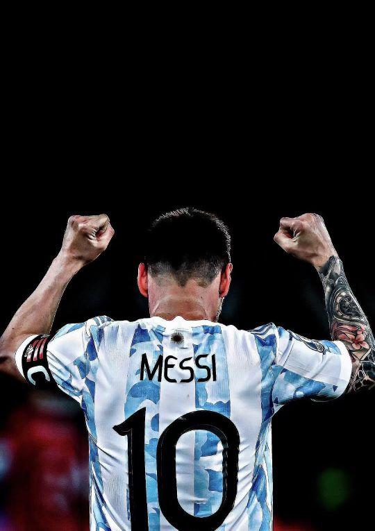 湖人浓眉哥篮下统治力助球队获胜（浓眉内线统治，湖人取胜）