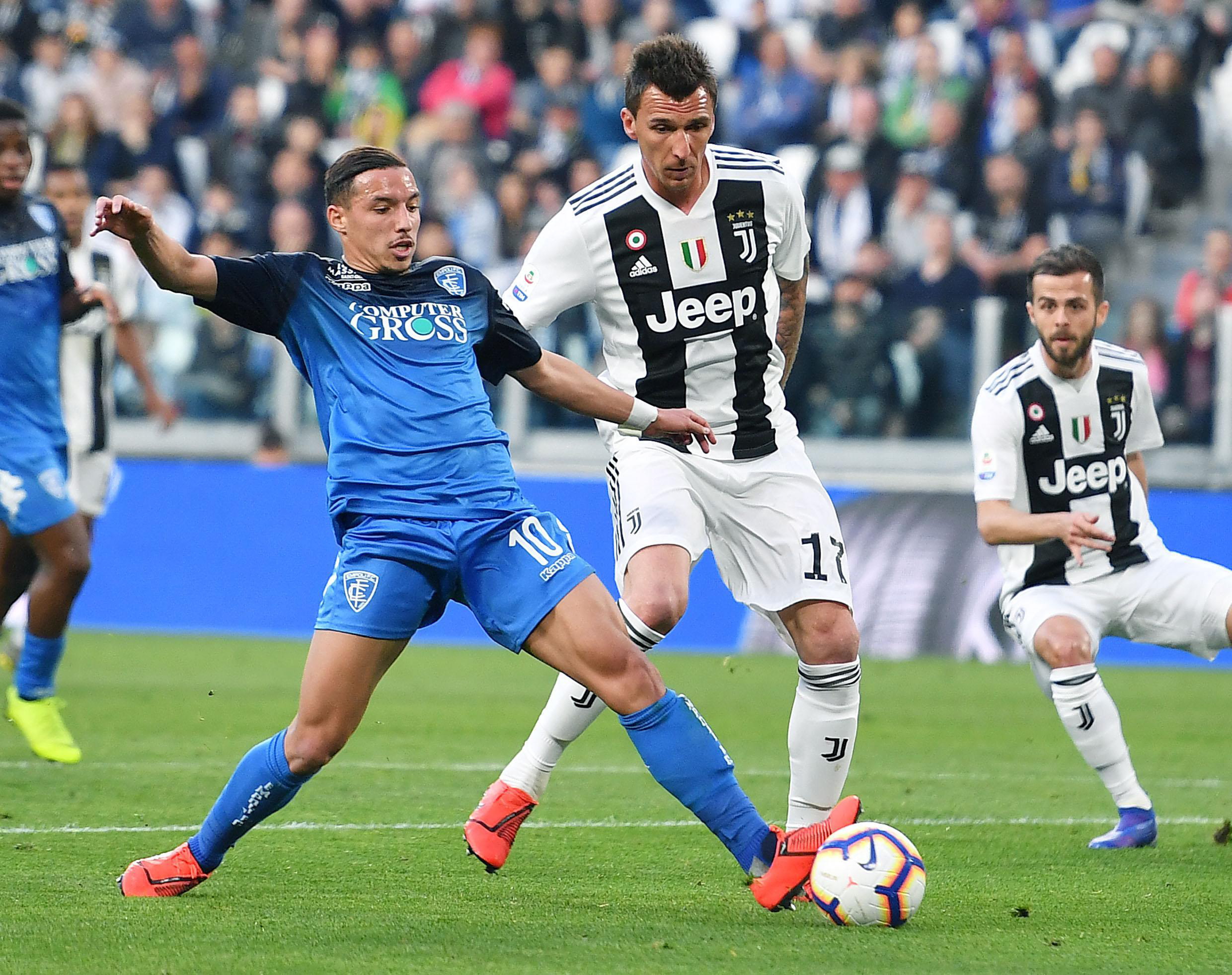 广东男篮防守稳固力克辽宁（广东男篮凭强悍防守击败辽宁）