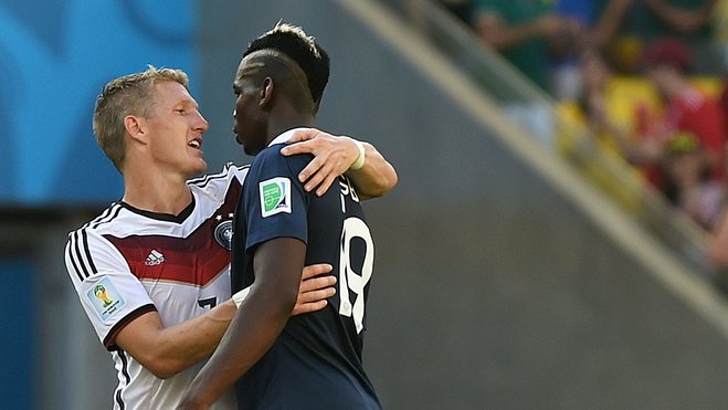 湖人本赛季输掉的7场比赛最少一场输10分，场均输17.7分（湖人本季7场失利分差全为两位数，场均净负17.7分）