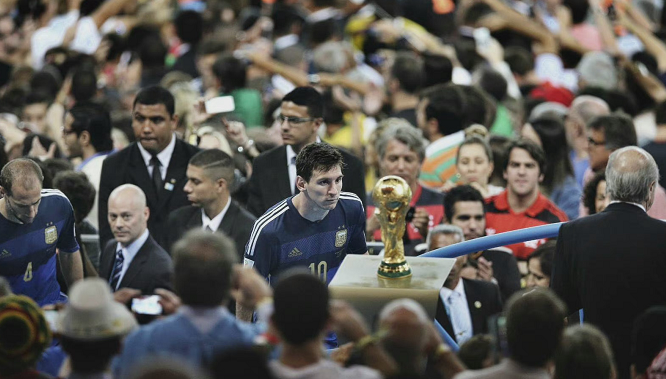 NBA：湖人惨遭大逆转 詹姆斯无力回天（NBA：湖人被翻盘，詹姆斯难挽败局）