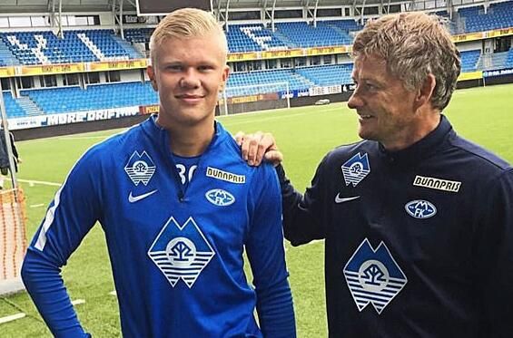 记者：切尔西前锋布罗亚接近永久转会伯恩利