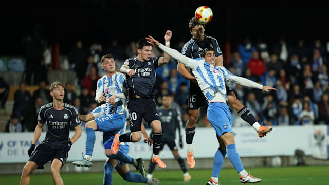 英超赛场亮点：利物浦逆转曼联,（英超焦点战：利物浦上演逆转击败曼联）