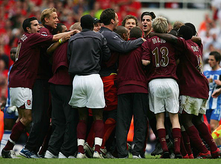 拜仁“小王子”卡尔的巨星之路 偶像梅西但不想和谁比较（拜仁“小王子”卡尔：逐梦巨星，以梅西为偶像却拒绝比较）