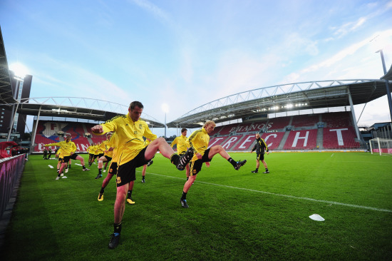 土耳其11月世预赛大名单：恰20领衔，詹-乌尊、厄泽尔缺席（土耳其国家队11月世预赛名单出炉：恰20领衔，詹-乌尊、厄泽尔无缘）