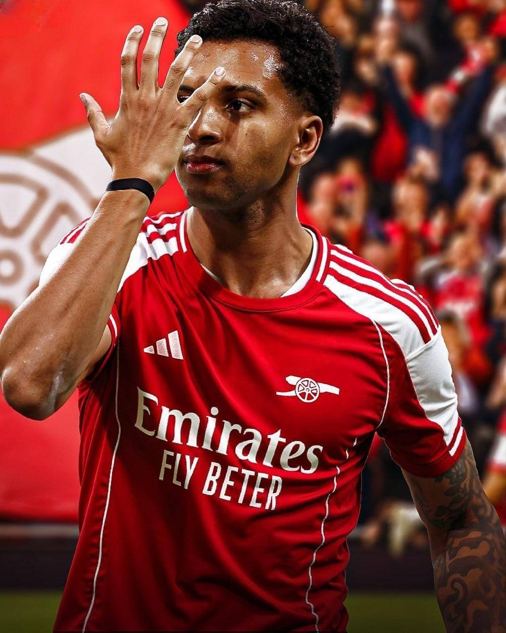 米体：莱奥两个儿子将观看米兰德比，这是他们第一次现场观赛（米体：莱奥两子将首次现场观战米兰德比）