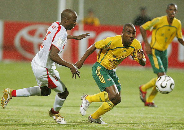 皇马近5场西甲1胜3平1负丢掉9分，从领先巴萨5分到落后4分（皇马近5轮西甲仅得6分：从领先巴萨5分到被反超4分）